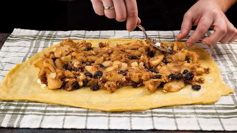 ароматный яблочный штрудель