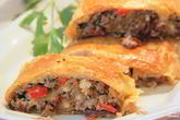 Мясной штрудель в духовке