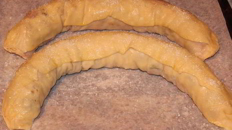 штрудель из вытяжного теста с вишнями