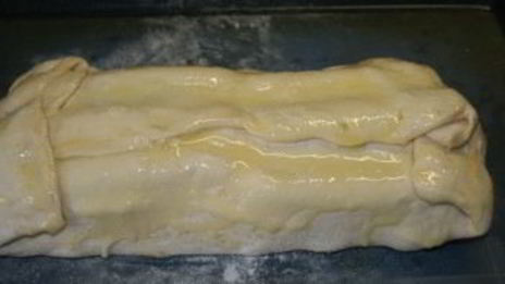 штрудель с картошкой и сосиской