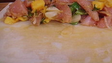 штрудель с курино-манговой начинкой