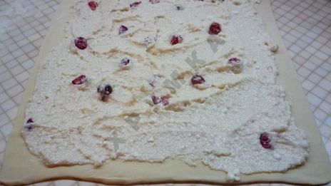 штрудель с творожной начинкой из слоеного теста