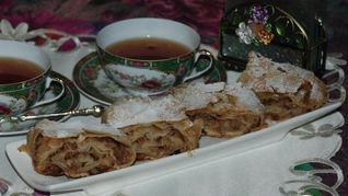 Штрудель с яблоками Воскресный