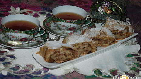 штрудель с яблоками воскресный