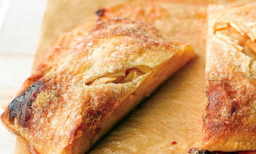 Рецепт штрудель яблочный из слоеного теста