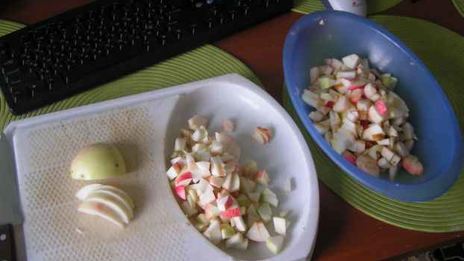 штрудель яблочный с мороженым