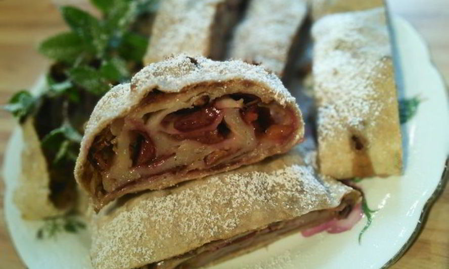 Рецепт сливово-имбирный штрудель