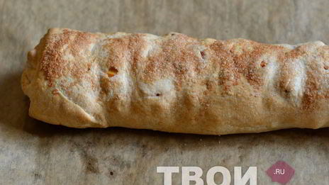 яблочный штрудель из слоеного теста