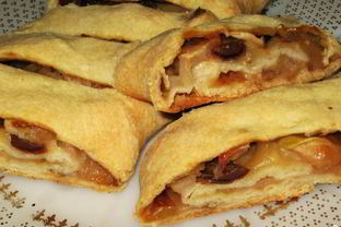 Яблочный штрудель с изюмом