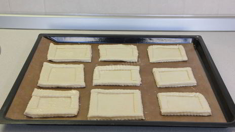 слойки коробочки с начинкой