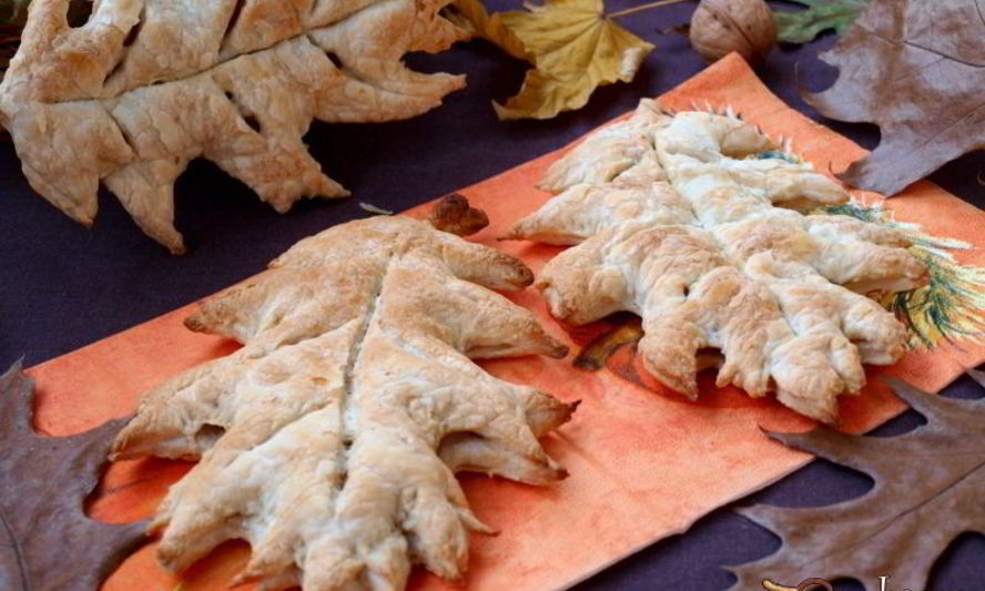 Рецепт слойки с айвой и грецкими орехами