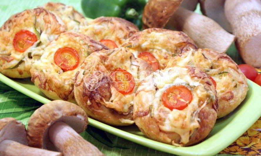 Рецепт слойки с белыми грибами и овощами