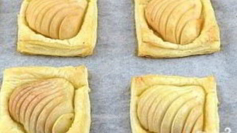 слойки с грушей