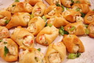 Слойки с крабовыми палочками