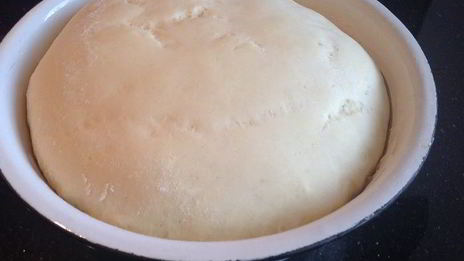 слойки с щавелем, сыром и яйцом