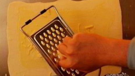 слойки с сыром и маком