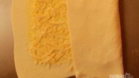 слойки с сыром и маком