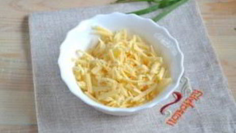 слойки с сыром из готового слоеного теста