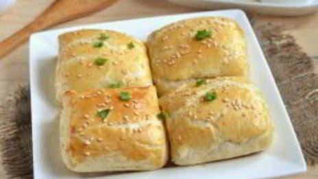 слойки с сыром из готового слоеного теста