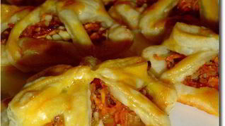 Слойки с тыквенно-ореховой начинкой