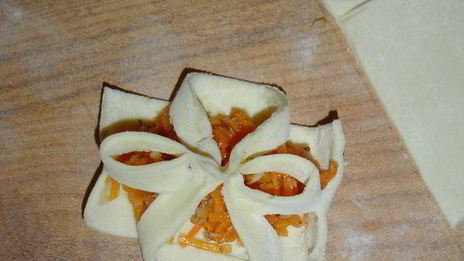 слойки с тыквенно-ореховой начинкой