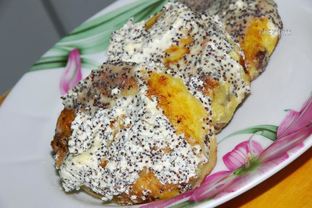 Сырники с изюмом и маковым соусом по-белорусски