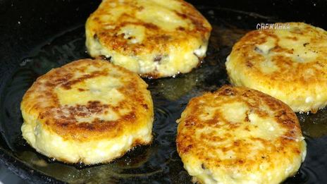 сырники с изюмом и маковым соусом по-белорусски