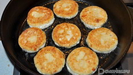 сырники с курагой и орехами