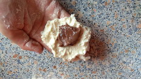 сырники с шоколадной пастой