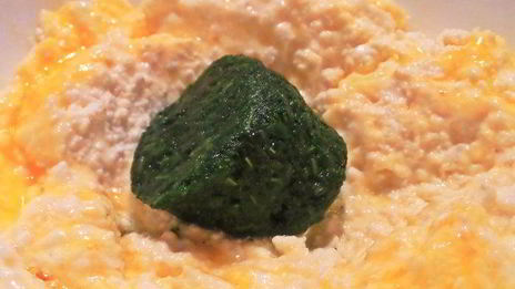 сырники со шпинатом и кунжутом