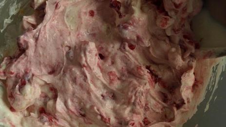 сырники в духовке с ягодной начинкой