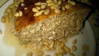 Творожник с маком и хурмой