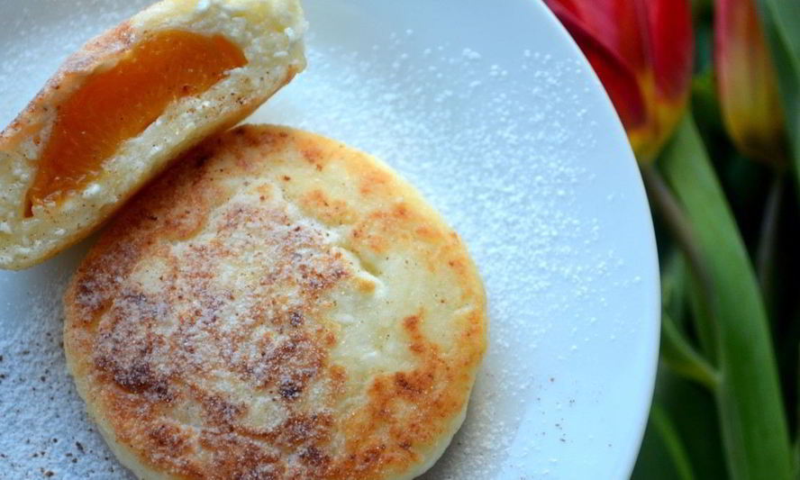 Рецепт творожники с абрикосами