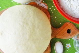 Нежное дрожжевое тесто на кефире