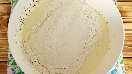 бисквит с маком в мультиварке