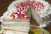 Бисквитный торт с кремом чиз