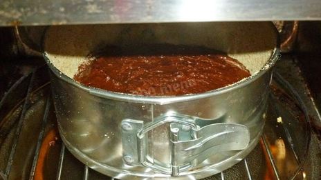 шоколадный торт с грецкими орехами