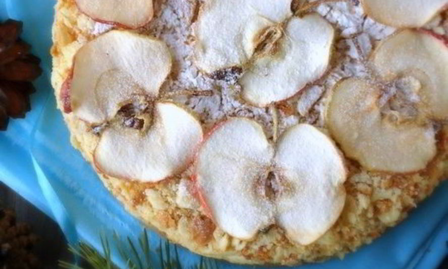 Рецепт слоеный торт с яблоками и ванильным кремом