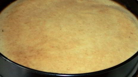 торт клубника на дереве