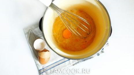 торт медовые шарики