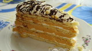 Воздушный торт Сникерс