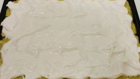 воздушный торт сникерс