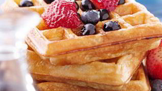 Брюссельские вафли со свежими ягодами