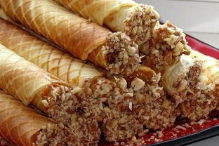 Домашние вафли с начинкой из сгущенки