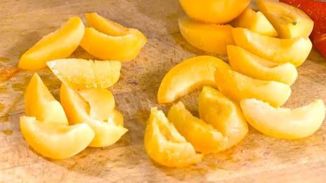 гречишные вафли с фруктами и йогуртом