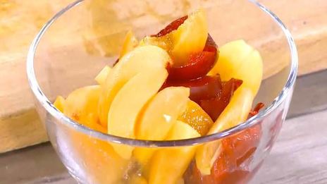 гречишные вафли с фруктами и йогуртом