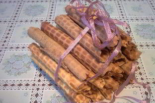 Хрустящие вафельные трубочки