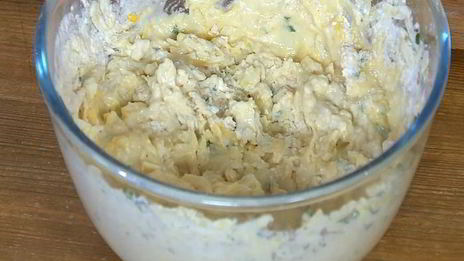 сырные вафли с творогом и карамелизированными помидорами