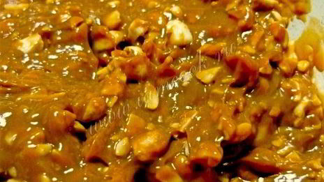 вафельные трубочки с вареной сгущенкой и орехами