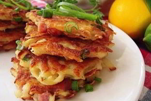 Венские вафли с ветчиной и сыром на сковороде